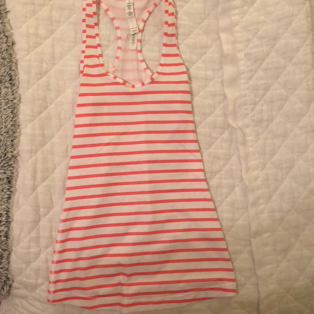 Lululemon tank - used